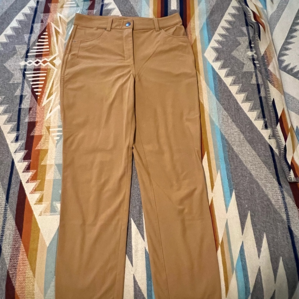 Lululemon women’s Tan Pants